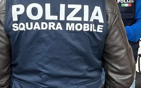 Milano, sgominata banda specializzata in rapine di orologi: 3 arresti.